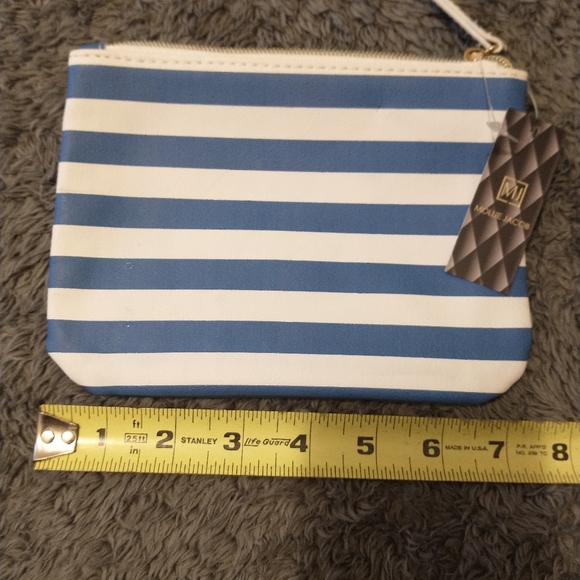 Beauty Bundle!!! - Picture 2 of 8